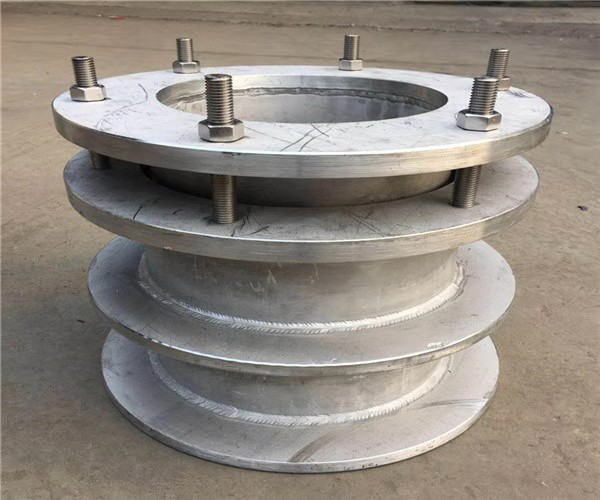 02S404不锈钢柔性防水套管