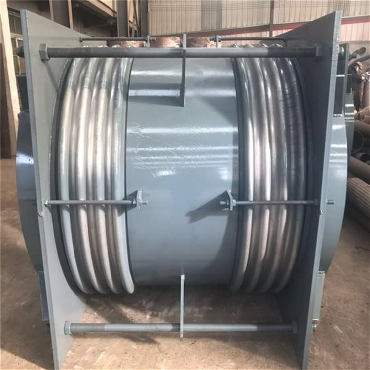 曲周波纹补偿器